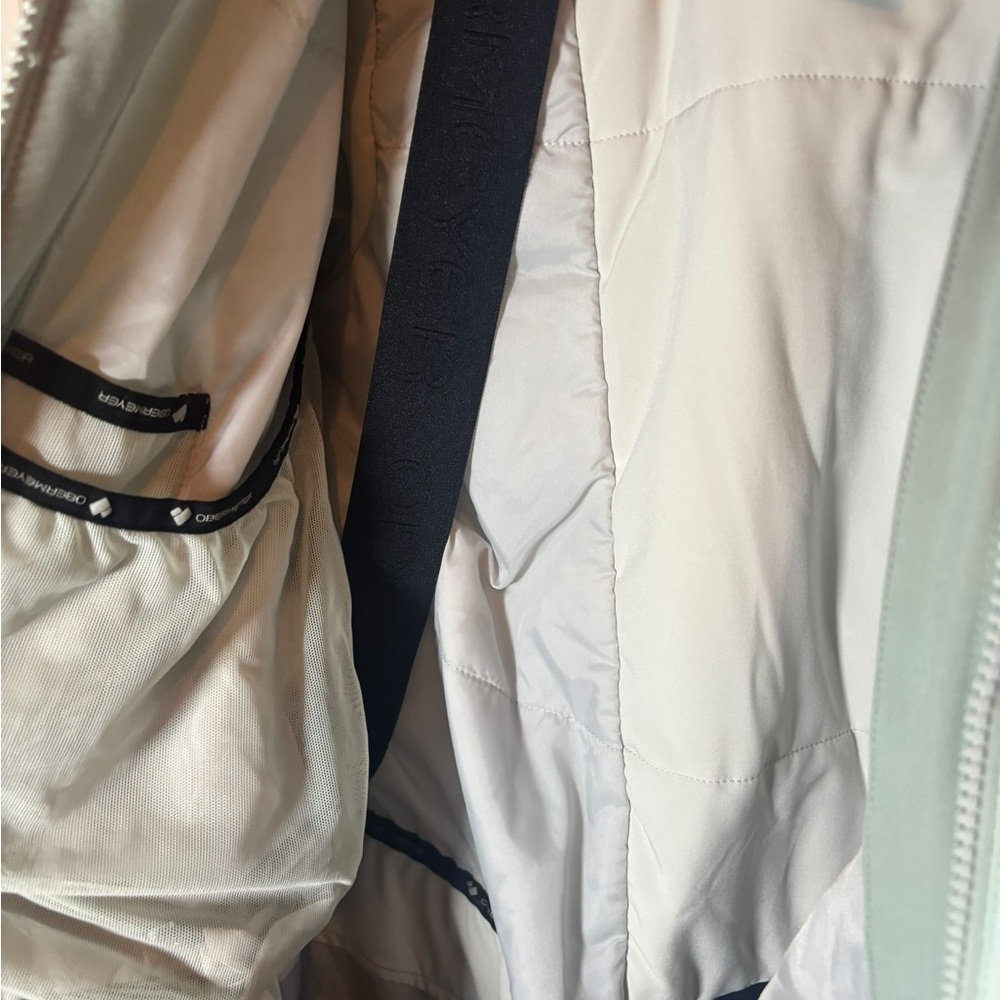 Obermeyer First Chair Jacket — NWT — Women’s Ski Snow Coat Size 6 MSRP $369 - Picture 9 of 11